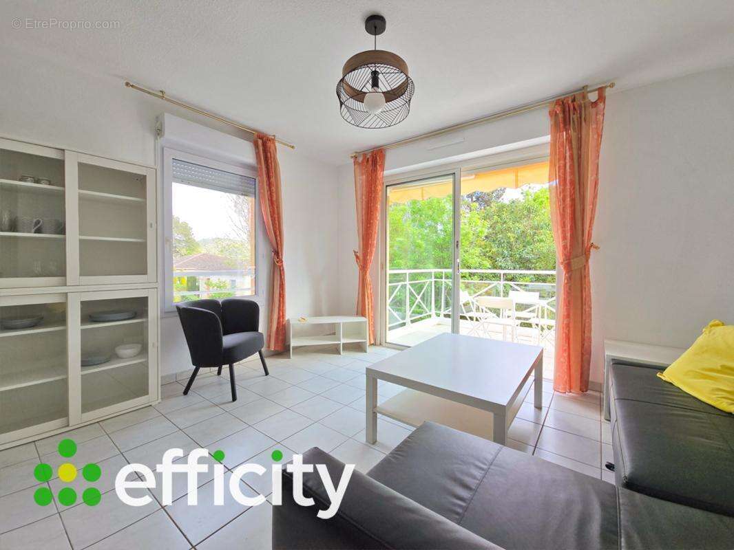 Appartement à SAINT-RAPHAEL