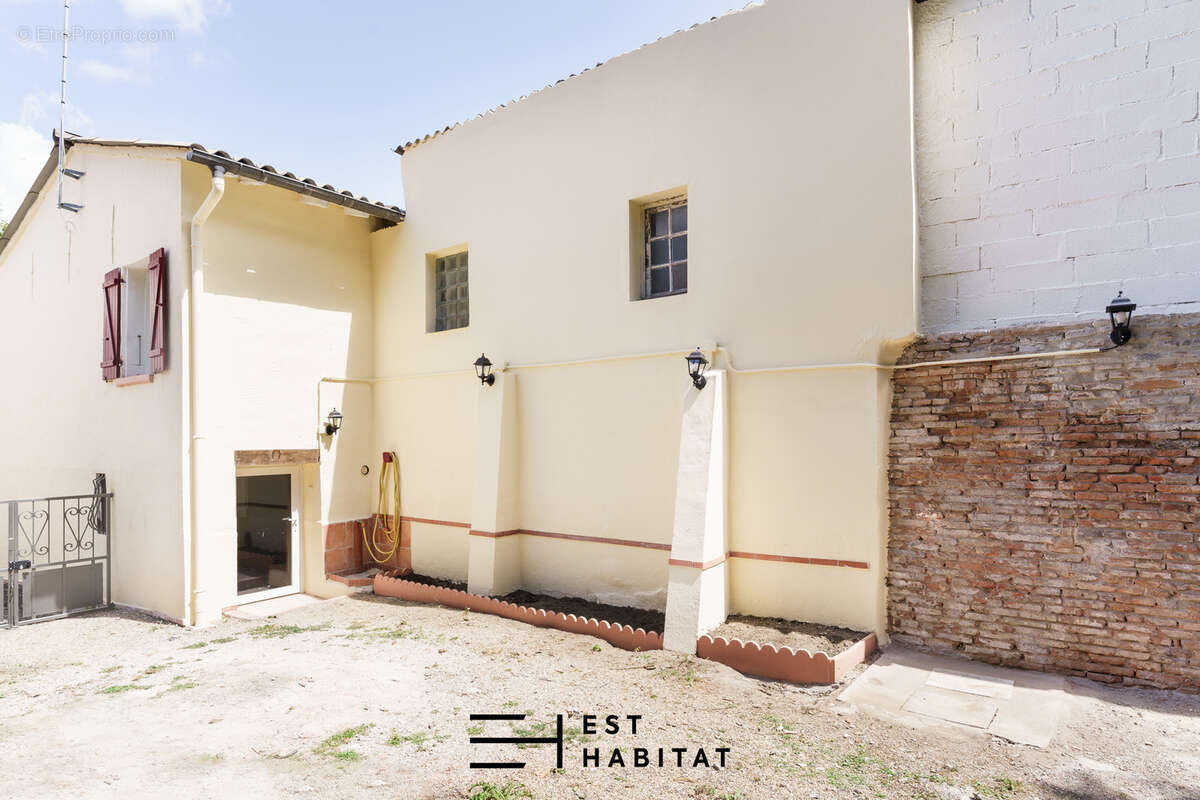 Maison à CORNEBARRIEU