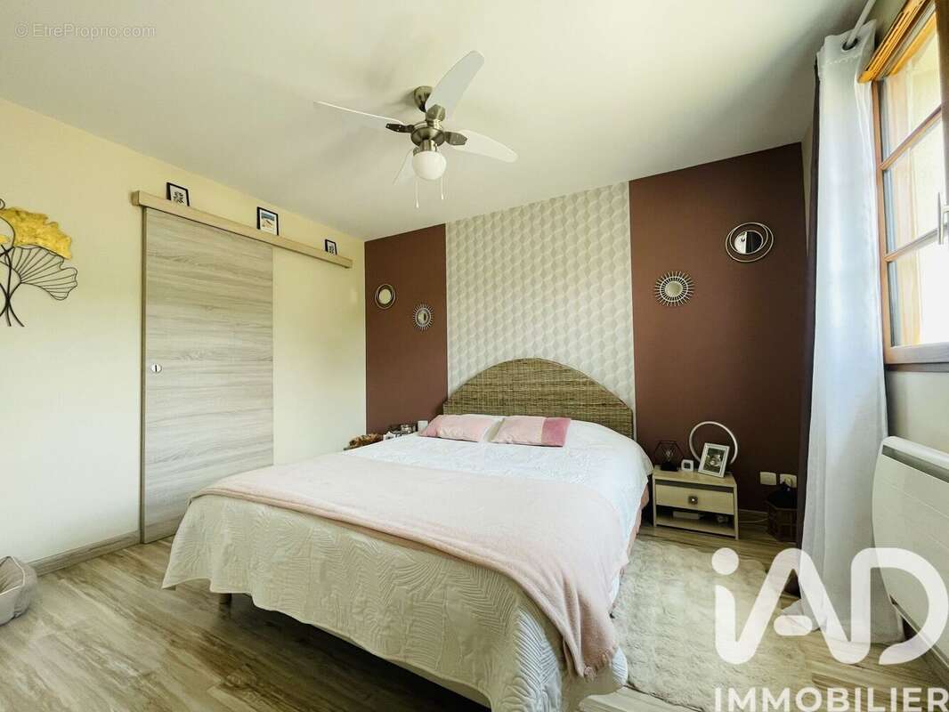 Maison 138 m² à Barbey  - photo 6