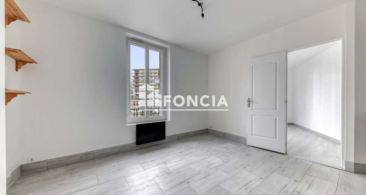 Appartement à VILLEURBANNE