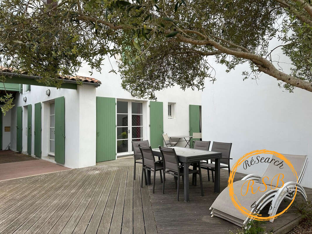 Maison 131 m² à Rivedoux-Plage  - photo 8