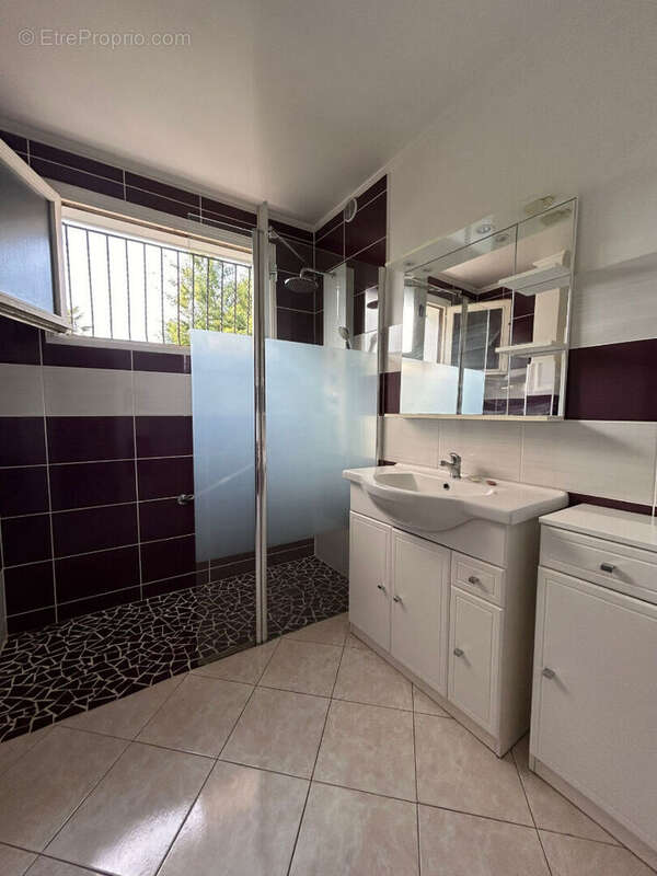 Maison 150 m² à Lons  - photo 8