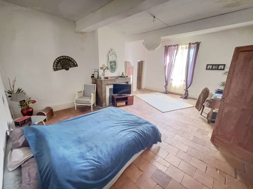 Maison à SOUAL