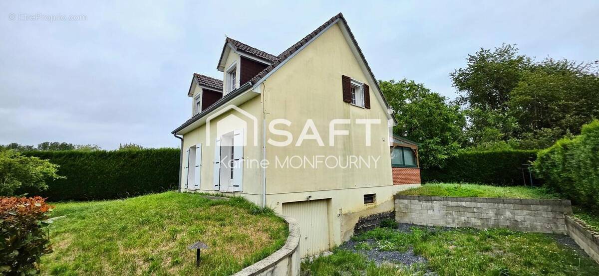 Photo 1 - Maison à SAINT-QUENTIN