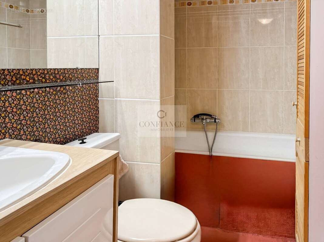 Appartement à SAINT-ETIENNE-DE-TINEE