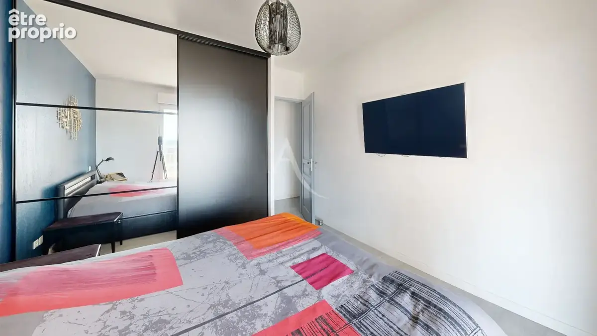 Maison-Appartement de 105m² avec vue incroyable - GARAGE + DOUBLE TERRASSE ! - photo 13