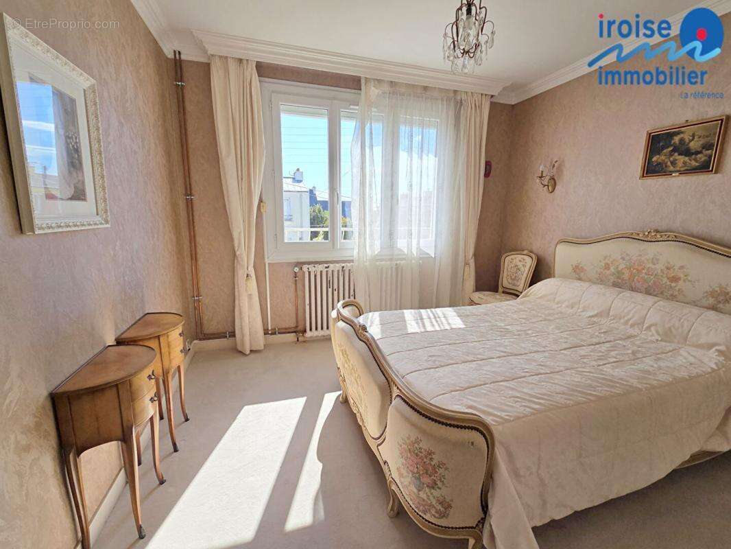 Maison t5 sur sous sol - photo 7