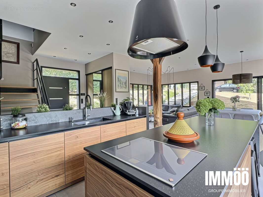 Maison 176 m² à Saint-Aubin-Epinay  - photo 6