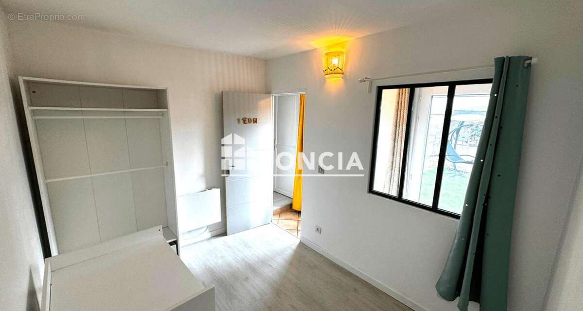 FONCIA Le Raincy vous présente cette charmante maison de plain-pied avec jardin - photo 4