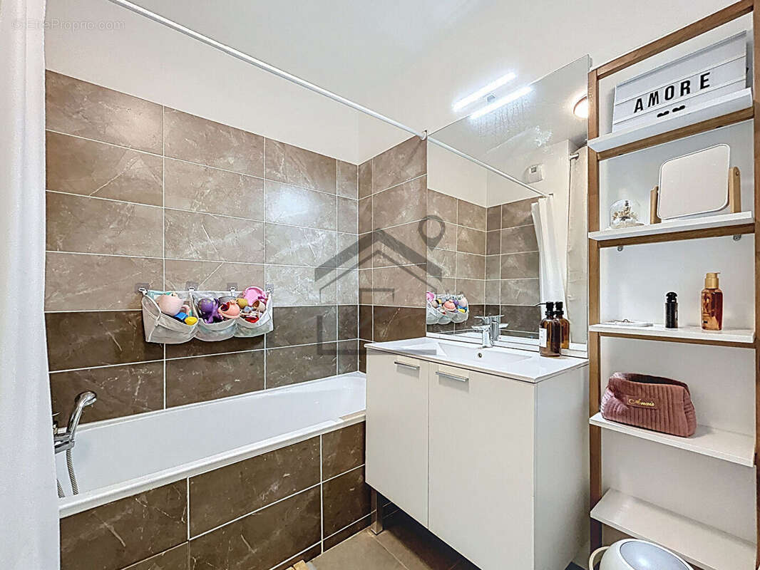 Appartement à VITROLLES