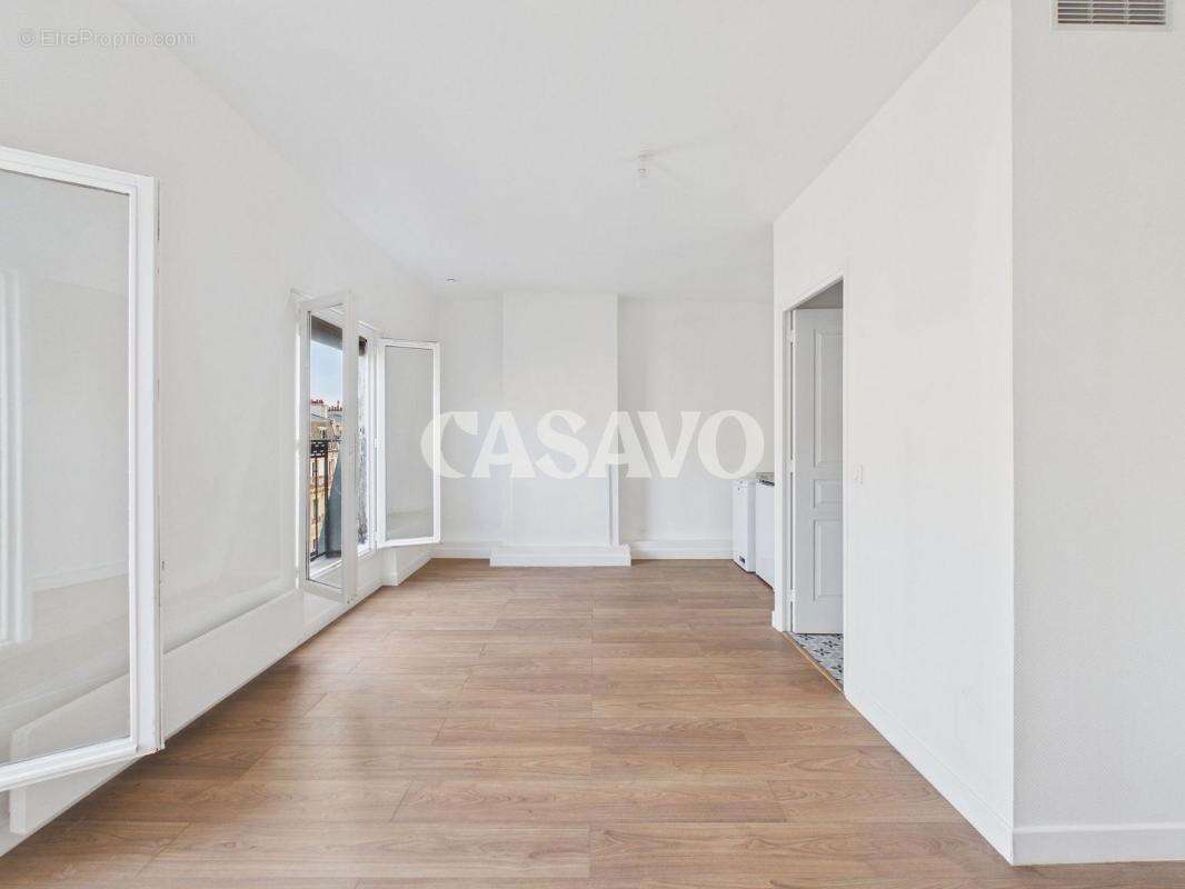 Appartement à PARIS-3E
