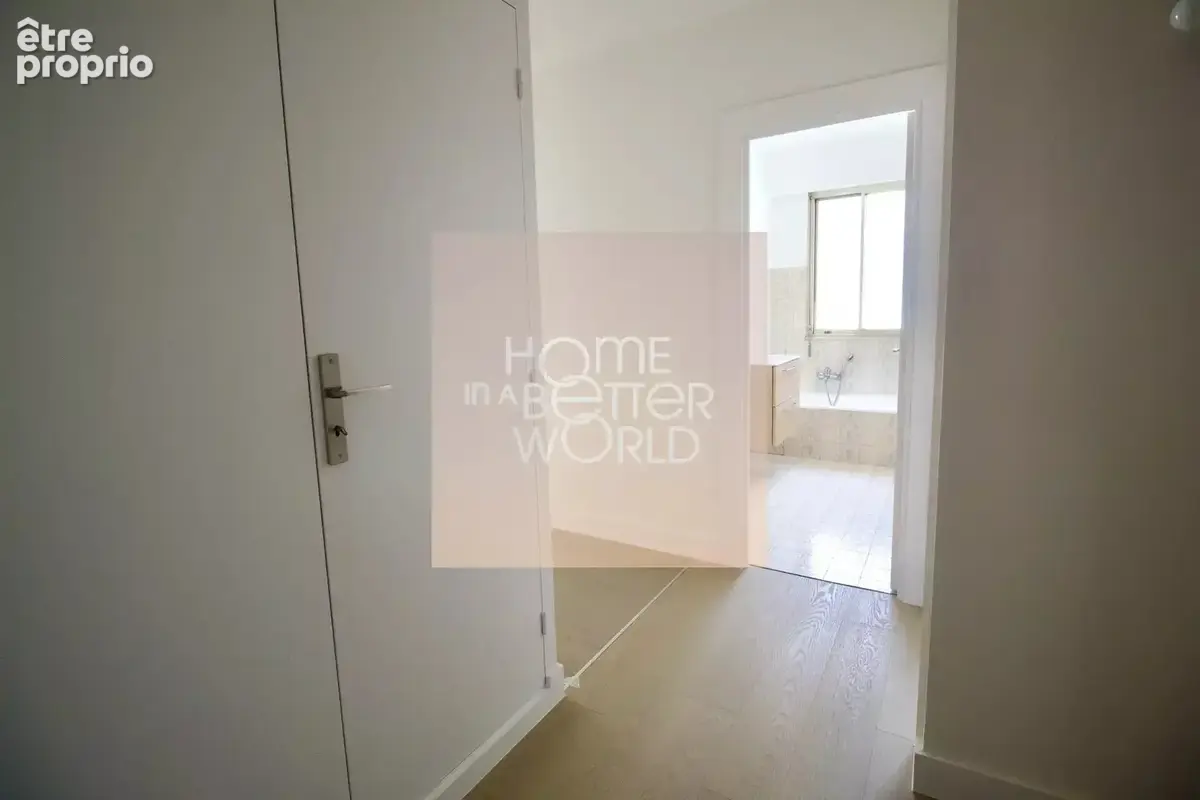 Magnifique 2 Pièces Dernier Étage avec Terrasse, Vue Dégagée & Garage en Option - photo 8