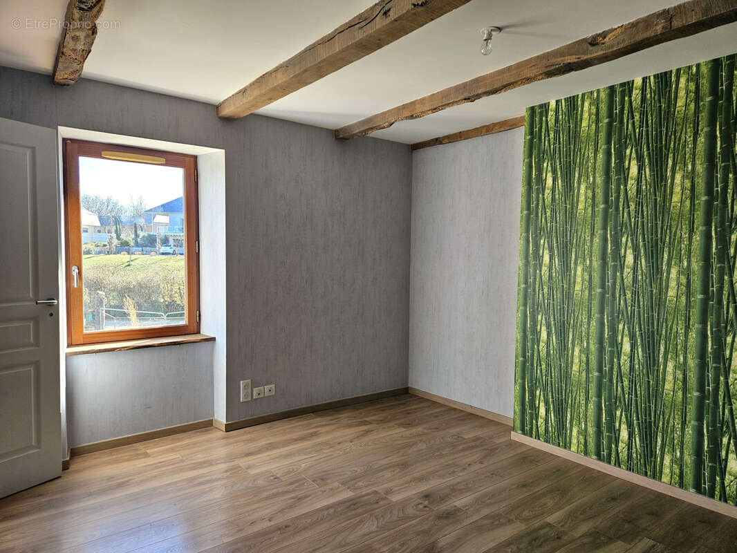 Maison à LA LOUBIERE