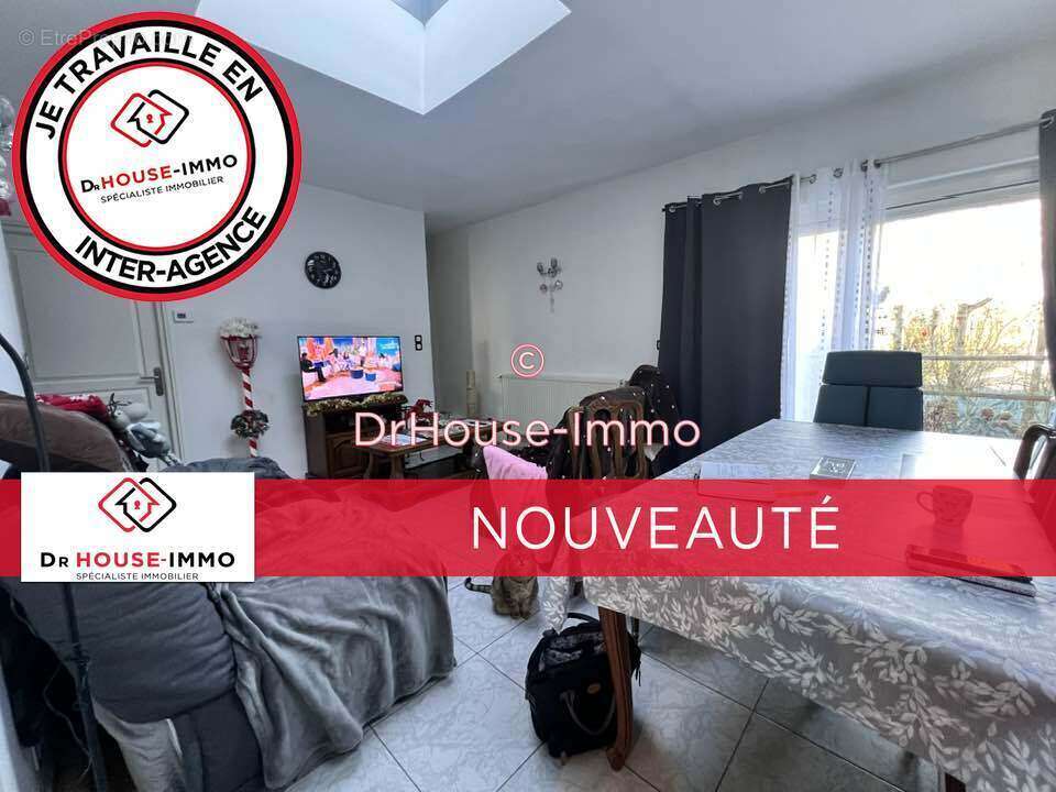 Maison à QUIEVRECHAIN