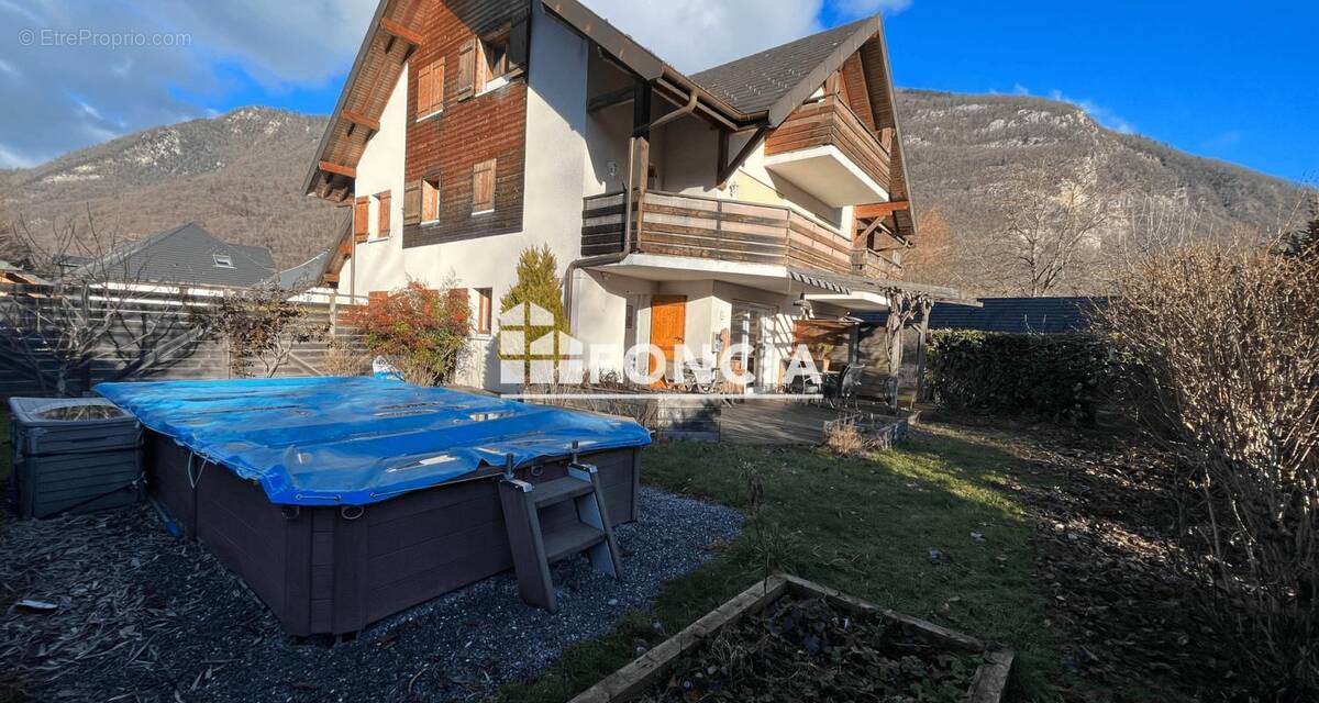 Appartement à DOUSSARD