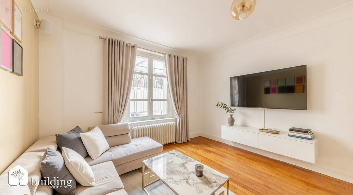 Appartement à LEVALLOIS-PERRET