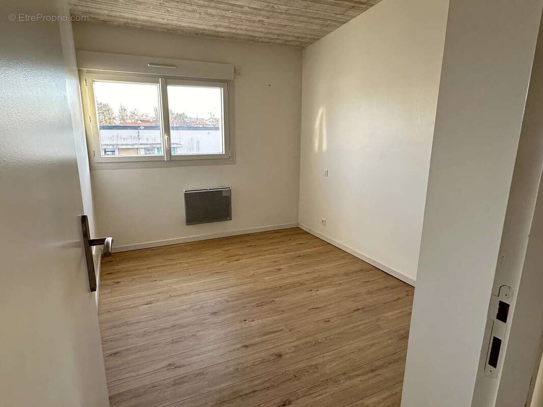 MONTBERT  Plein bourg Maison 3 chambres - photo 12