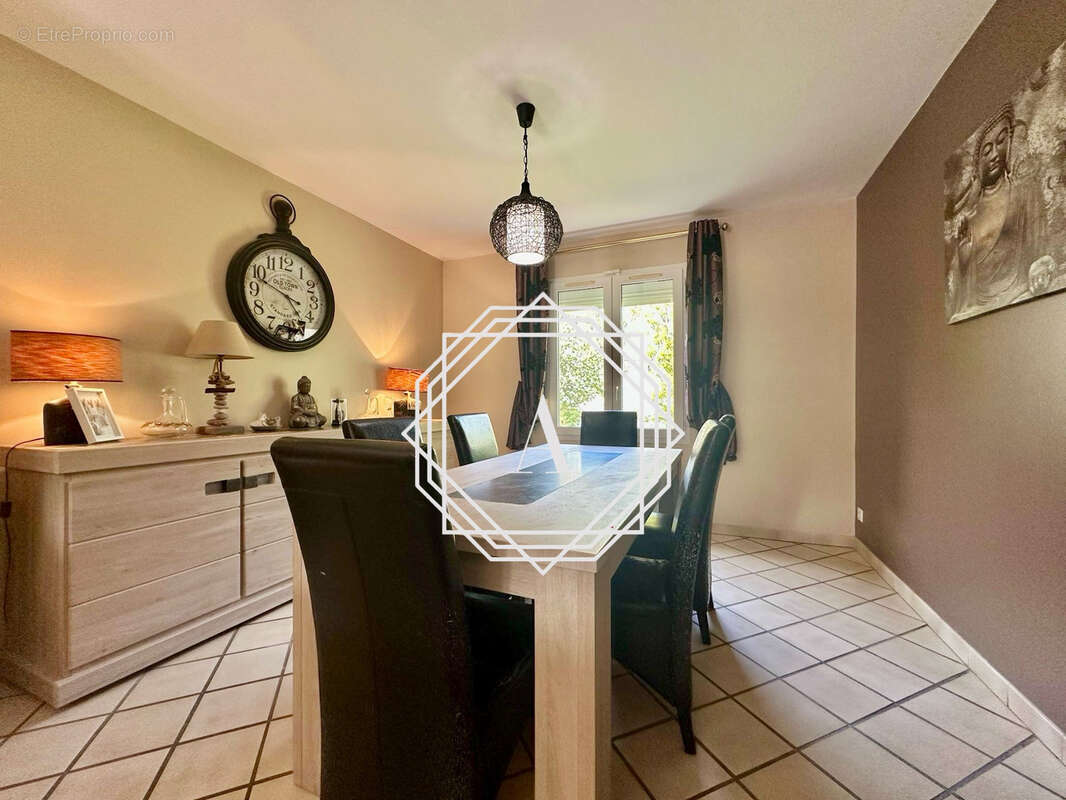 Maison à SAINTE-GENEVIEVE