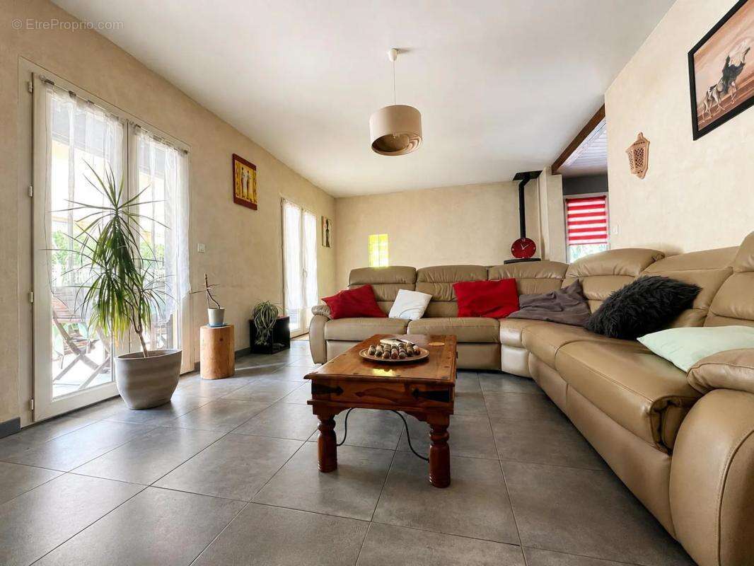 Maison de 145 m2 - secteur recherche au calme - Comps - photo 4