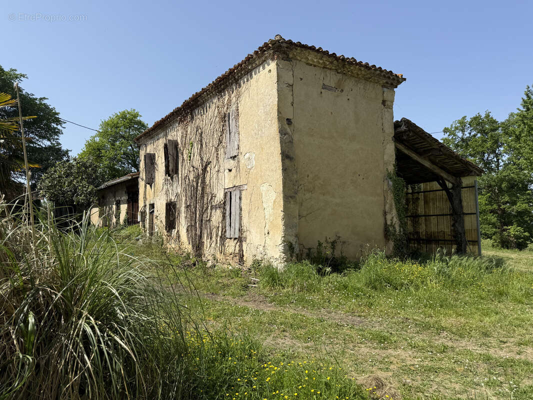 Maison à CASTELNAU-D'AUZAN