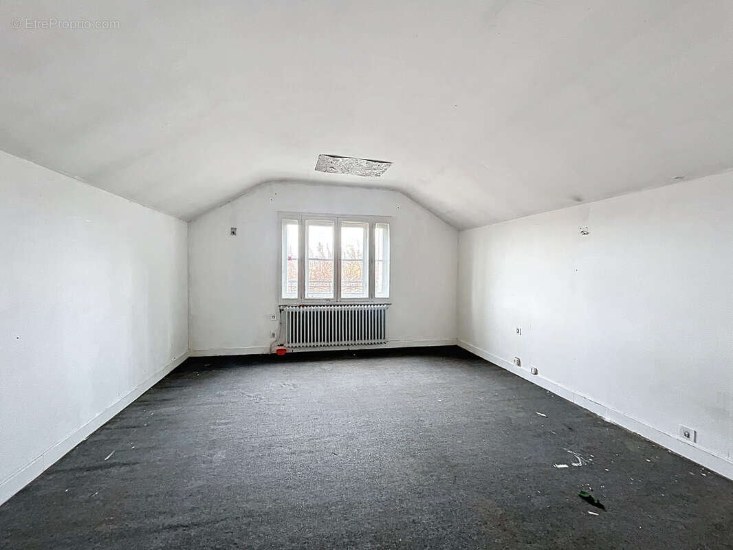 Maison à FRANCHEVILLE