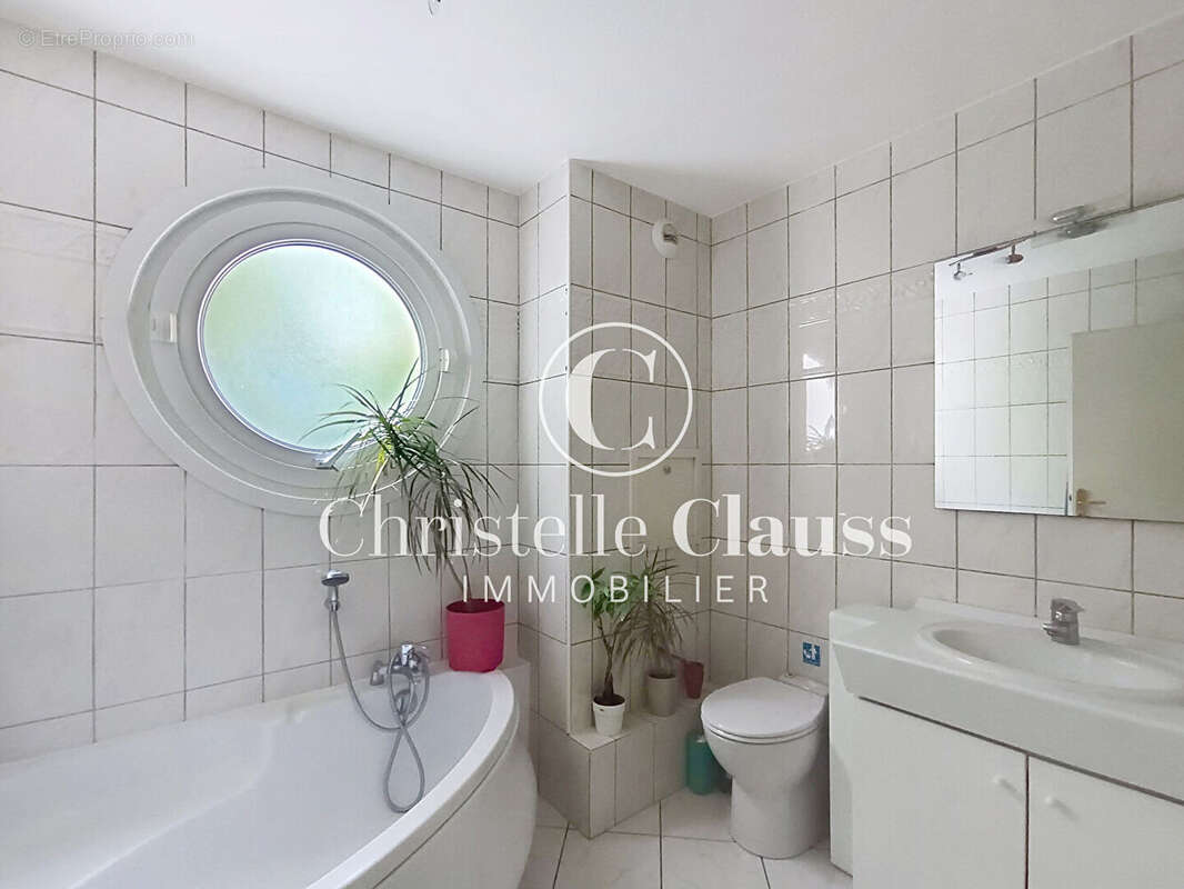 Appartement Saint Louis 4 pièce(s) 96.78 m2 - photo 6