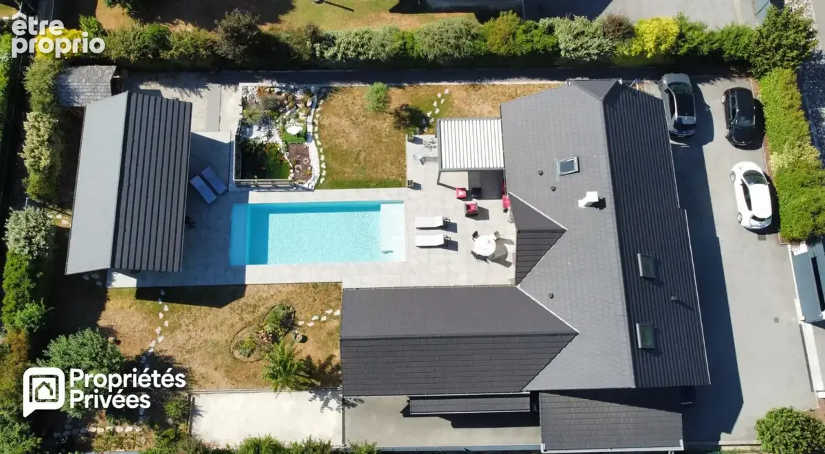 Propriété -7 pièces avec studio, piscine et local professionnel - photo 5