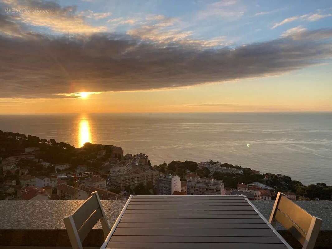 Cap d'ail. rare. 27m2 + parking 370 000€ - photo 7