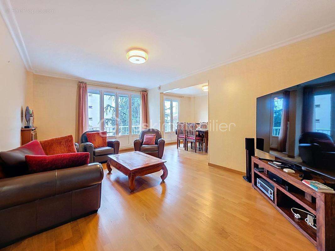 Appartement à ROSNY-SOUS-BOIS