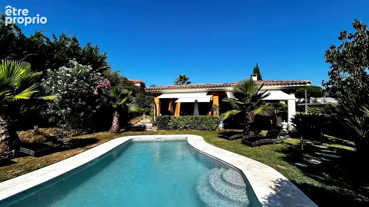 Photo Maison à Mandelieu-La-Napoule au prix de N/C