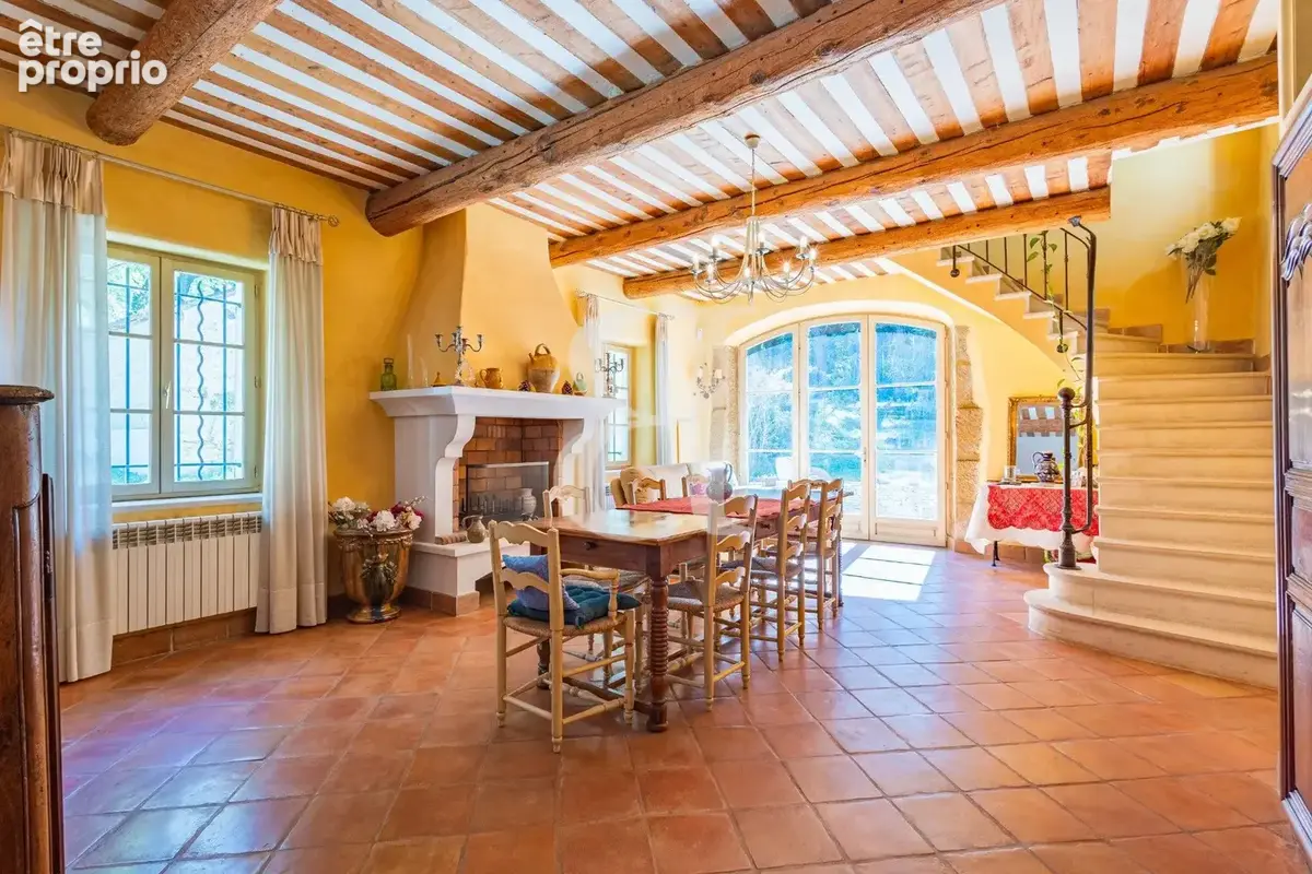 Maison 255 m² à Beaumes-De-Venise  - photo 9