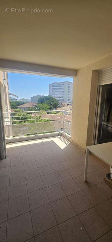 Appartement 64 m² à Nimes  - photo 6