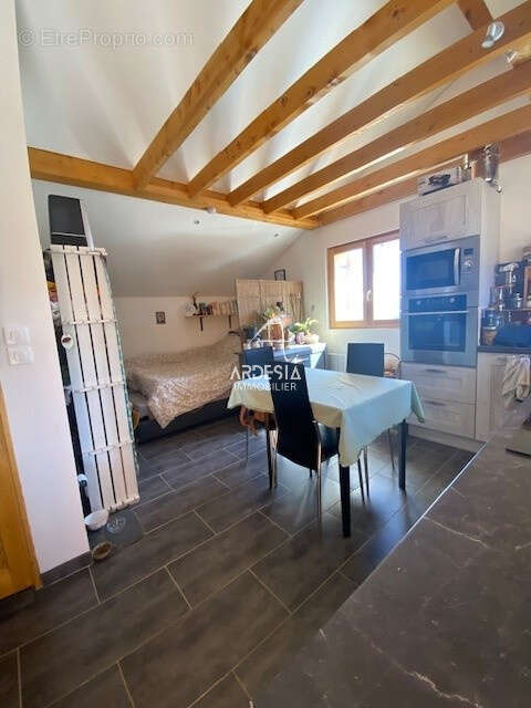 Maison à LE CHATEL