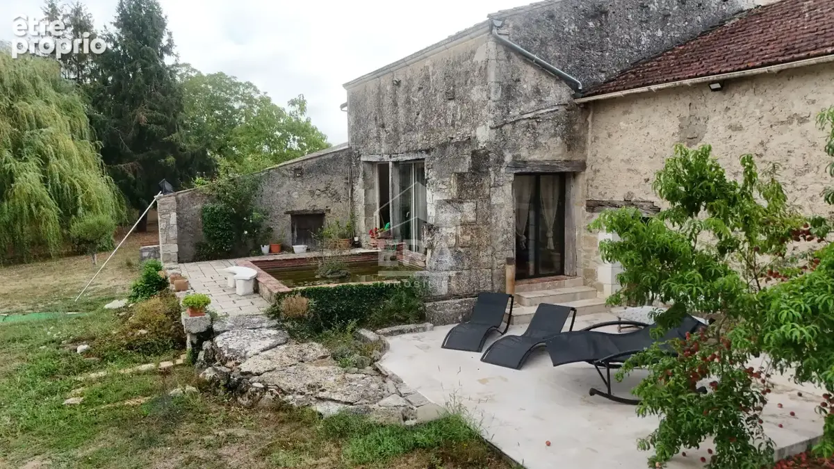 Maison de caractère en pierre avec dépendances, gîte et piscine - photo 7