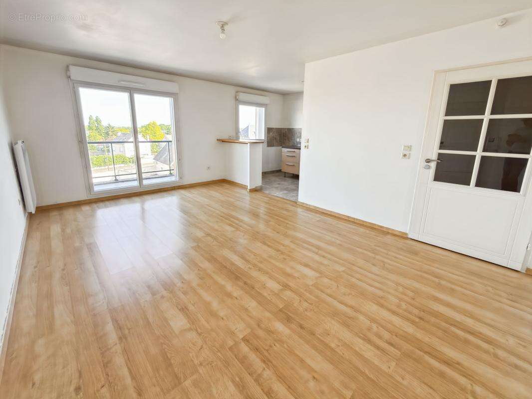 Appartement à SAINT-JEAN-DE-BRAYE