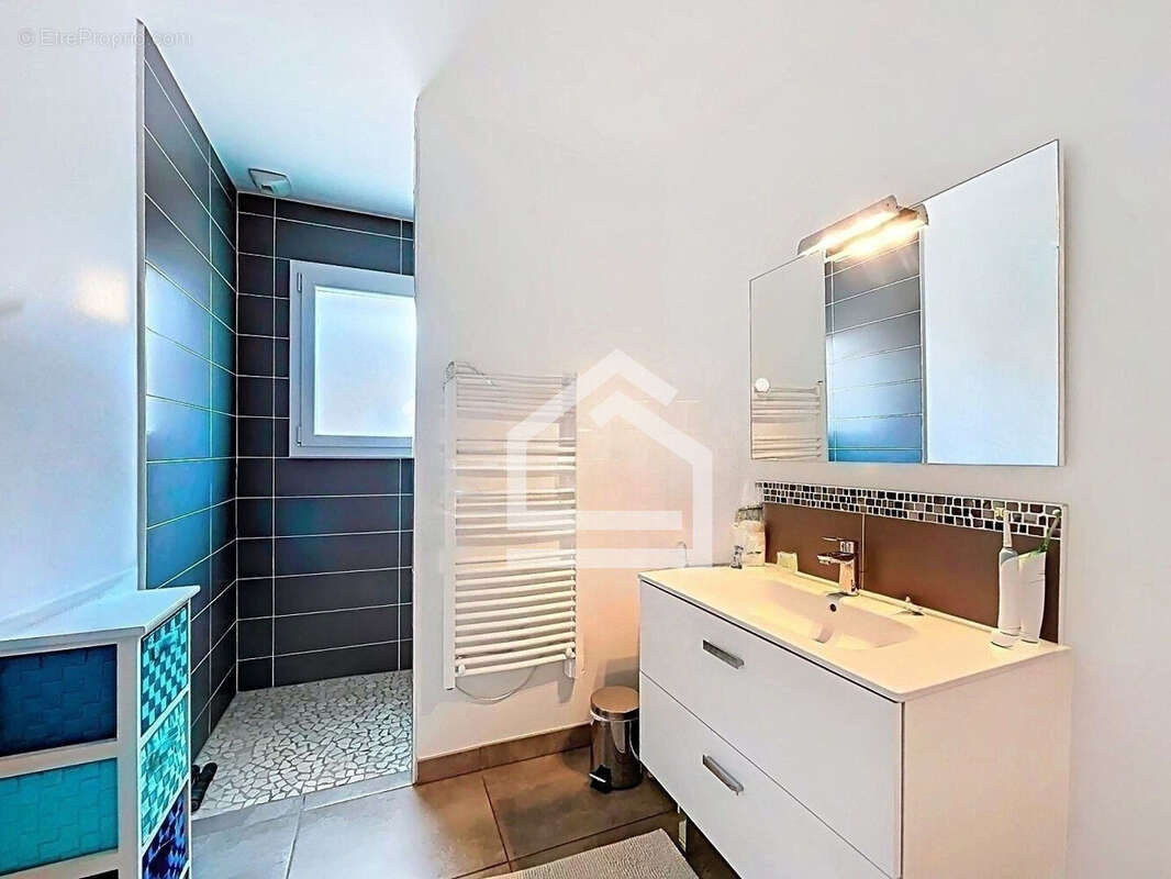 Maison à SAINT-MEDARD-EN-JALLES