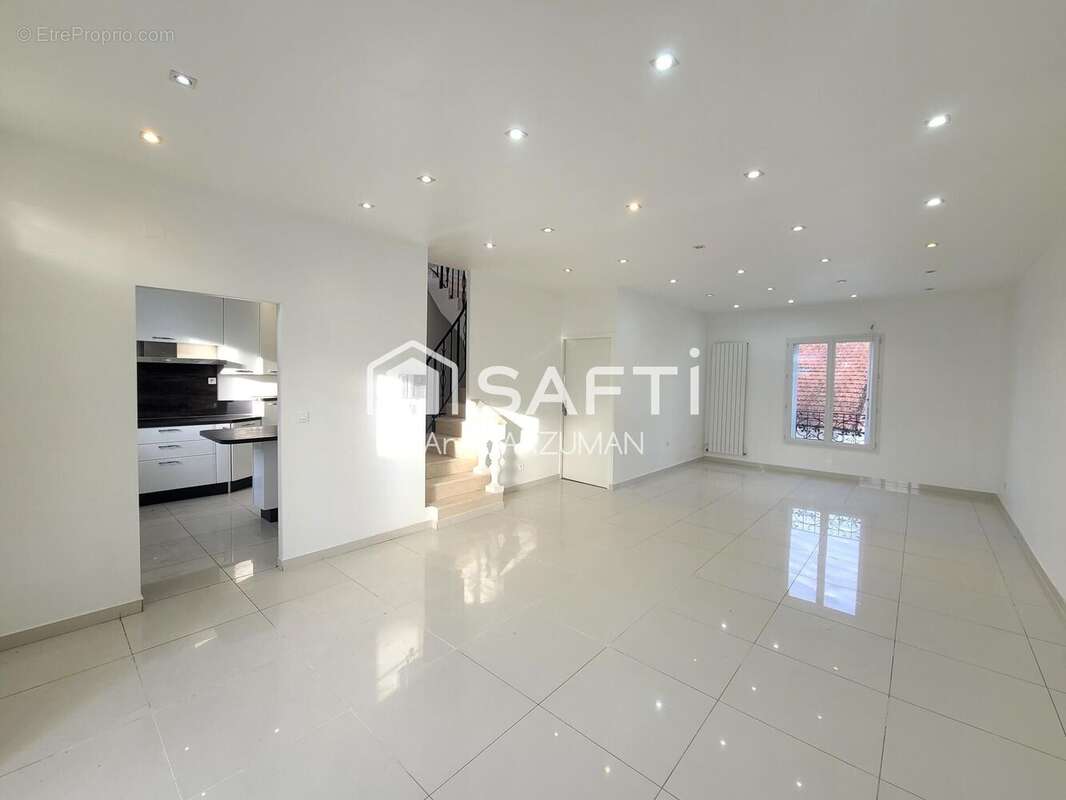 Photo 2 - Maison à CHOISY-LE-ROI