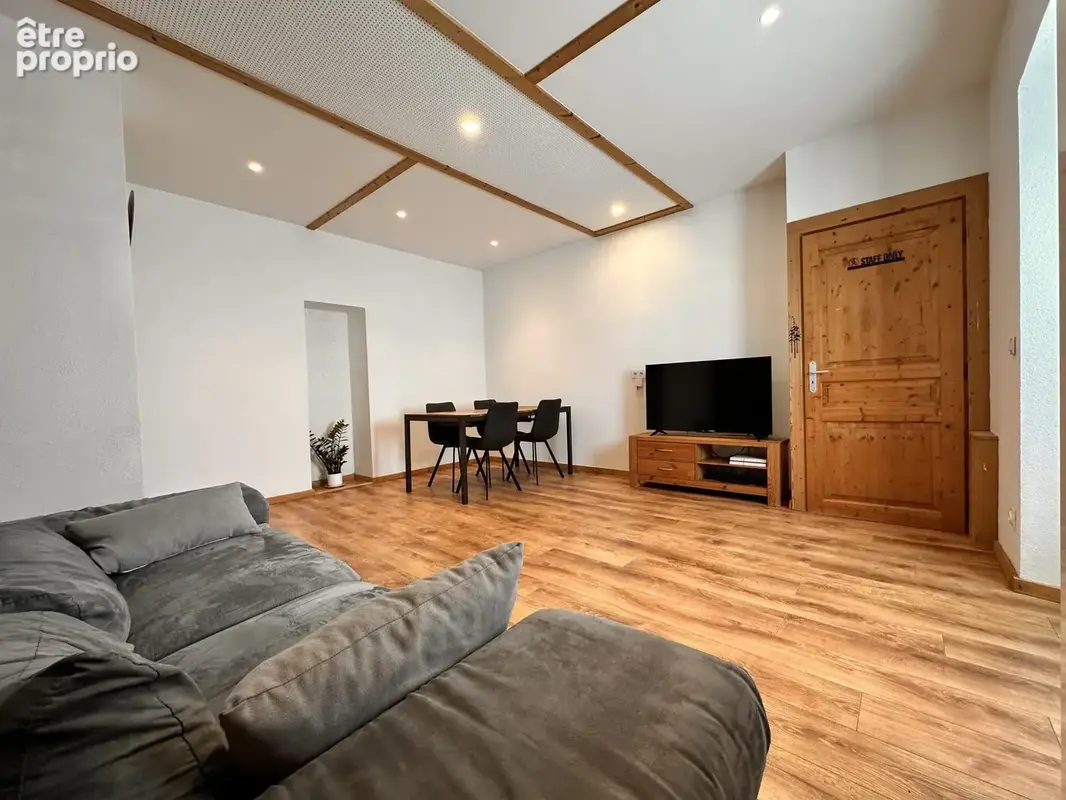 Appartement 3 pièces 69 m² à vendre à Thyez (74300) - photo 2