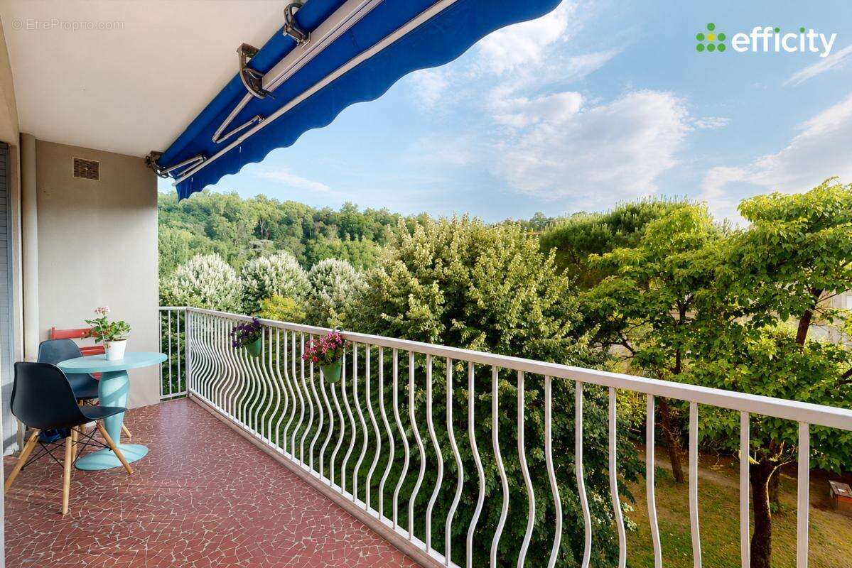 Appartement à CALUIRE-ET-CUIRE