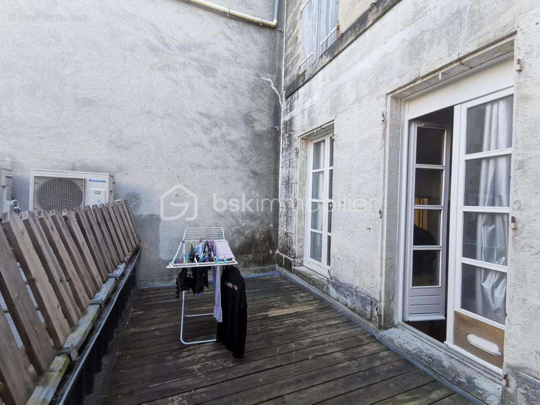Appartement à COGNAC