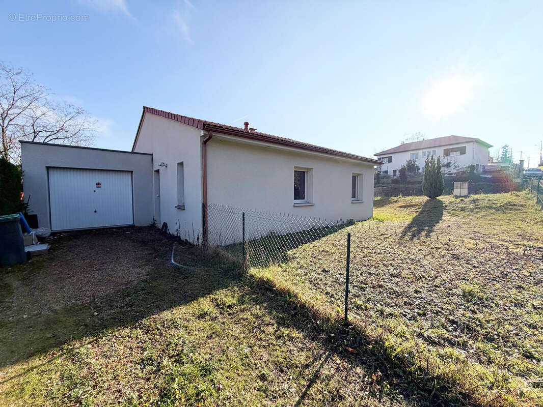 Maison à PONT-DU-CHATEAU