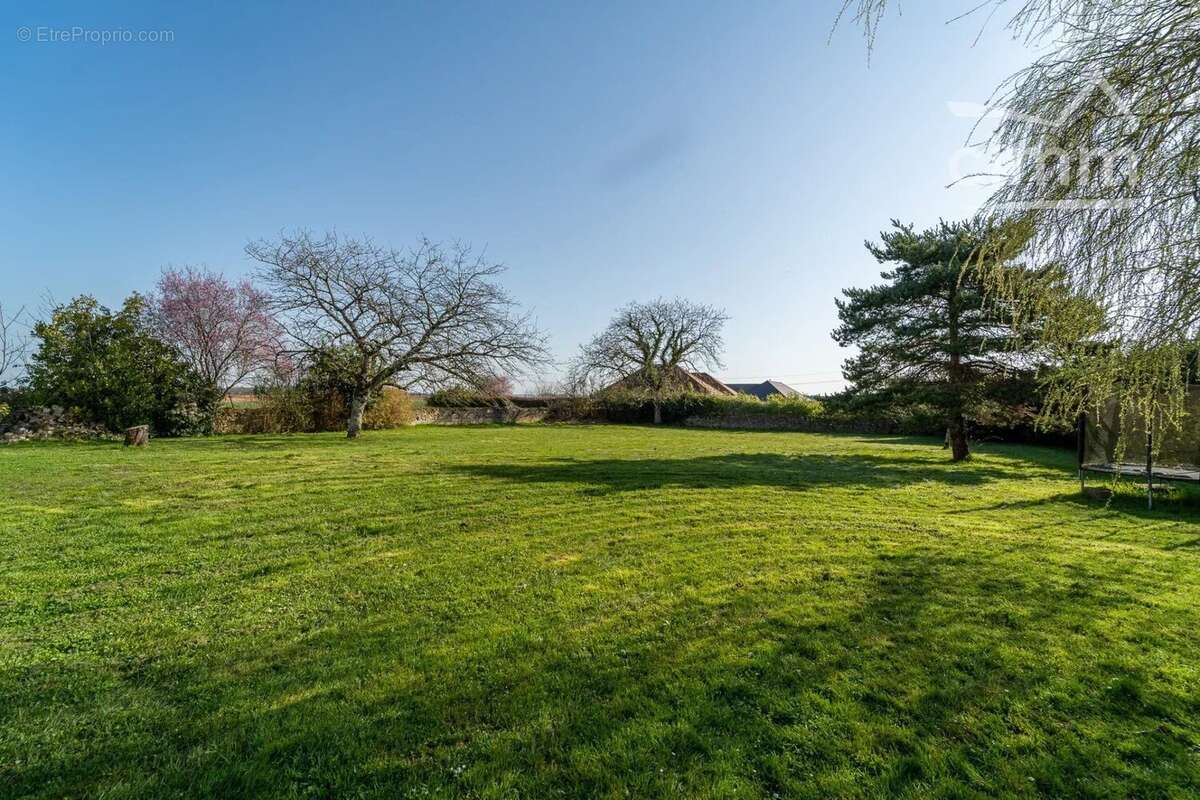 Maison à LA CHARITE-SUR-LOIRE