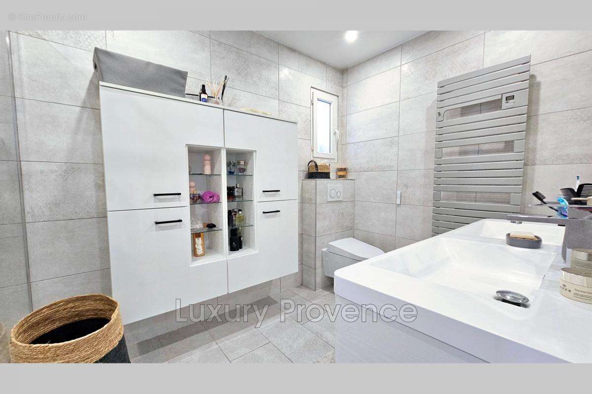 Maison à SEPTEMES-LES-VALLONS