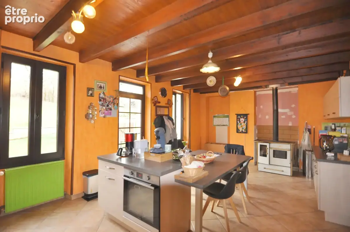 Propriété de 320 m² habitables, 7 chambres, terrain de 2,6 ha - photo 5