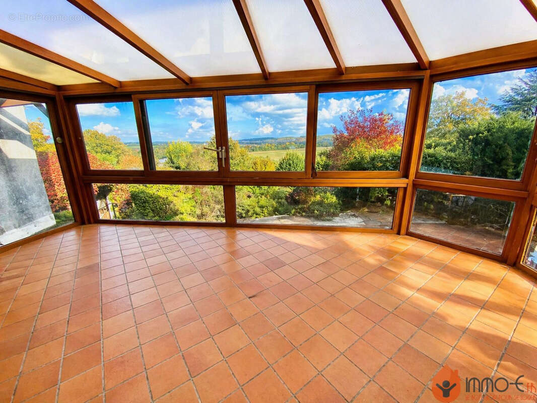 Maison 132 m² à Esbly  - photo 6