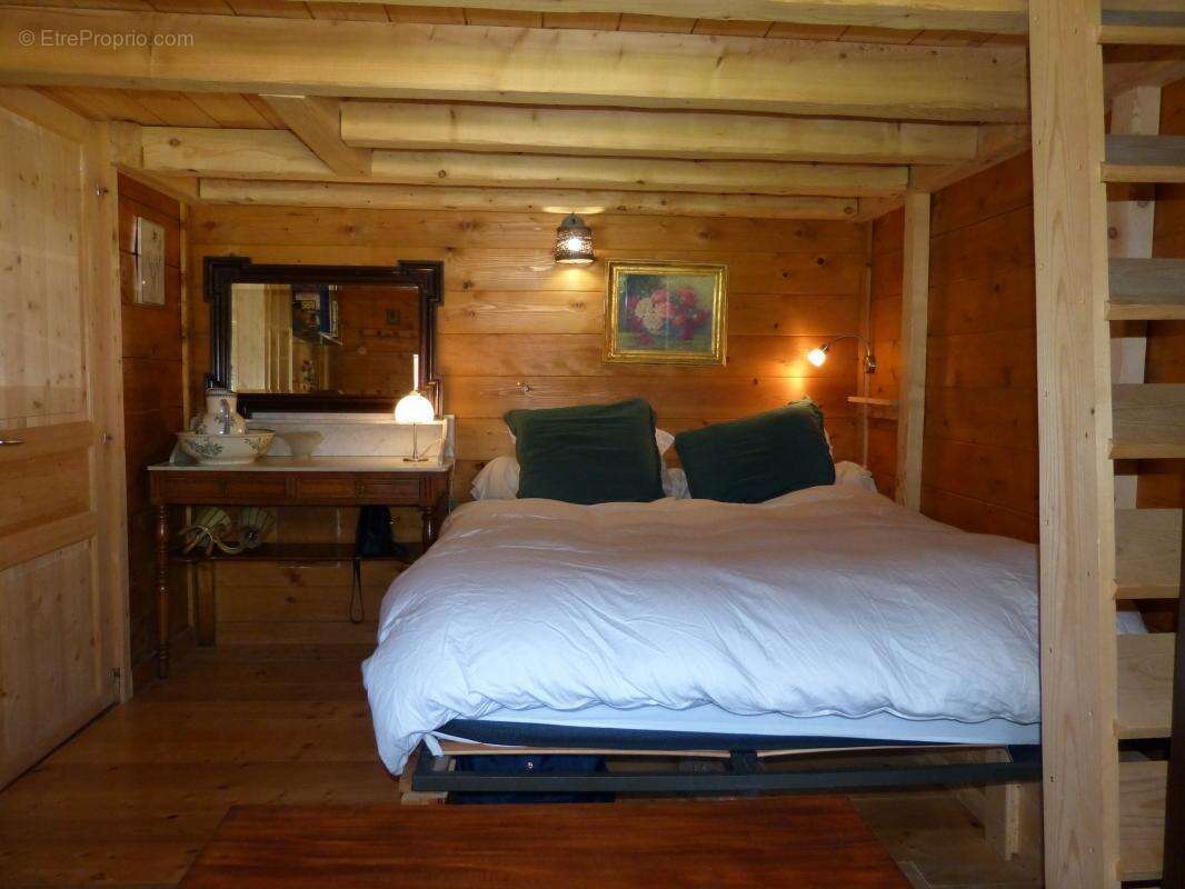 Maison à NANCY-SUR-CLUSES