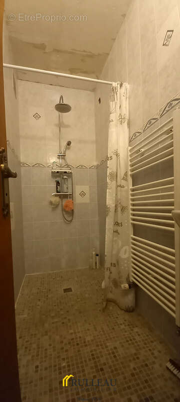 Maison de 186 m2 avec grand terrain de 3 369 m2 à Cartelègue proche des commodités - photo 9