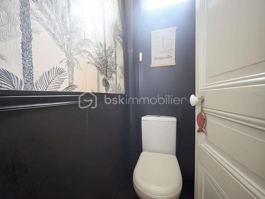 Maison à SAINTE-GENEVIEVE-DES-BOIS