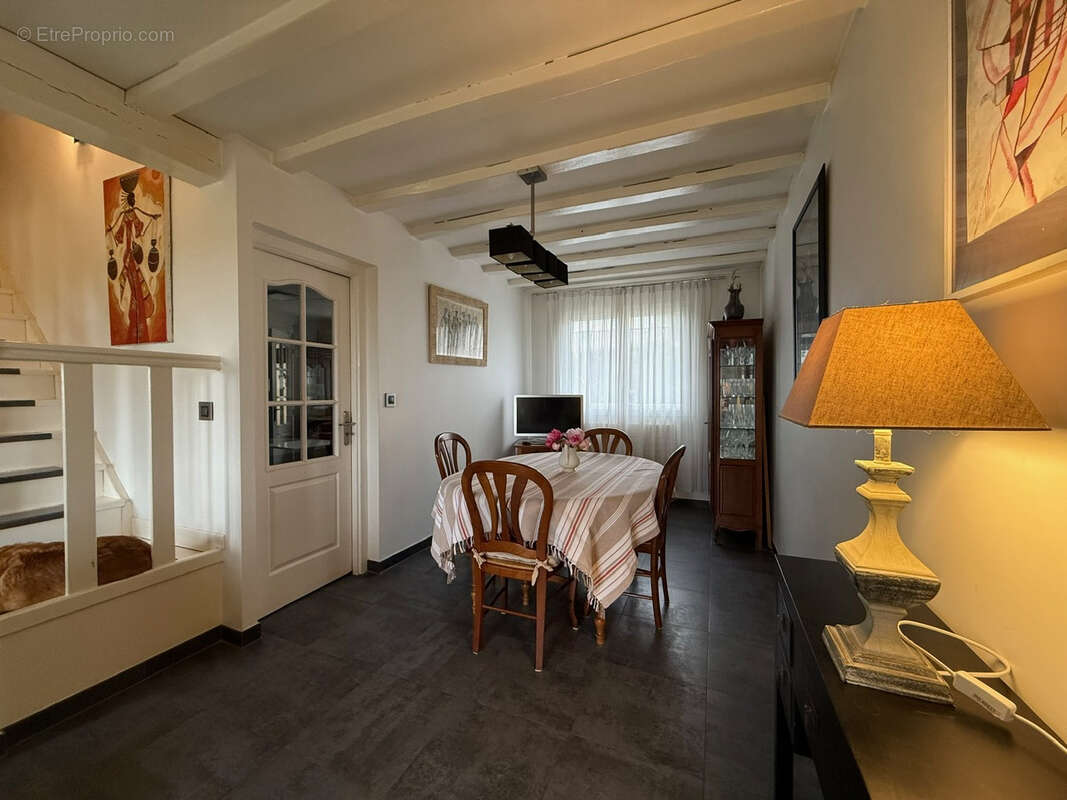 Maison à COMBS-LA-VILLE