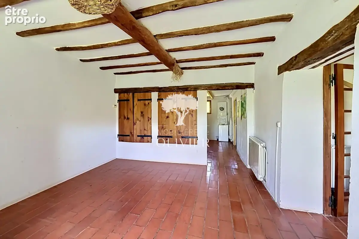 Maison 8 pièces 220 m² à vendre à Saignon (84400) - photo 9